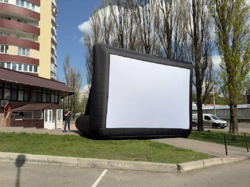 Экран надувной для уличного кинотеатра
